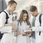 The Collaboration between Vascular Surgeons and Other Medical Specialists